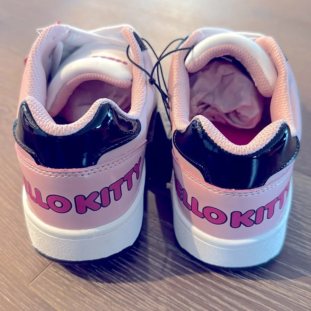 NWT! HELLO KITTY SANRIO women’s casual court sneakers. - Picture 5 of 6